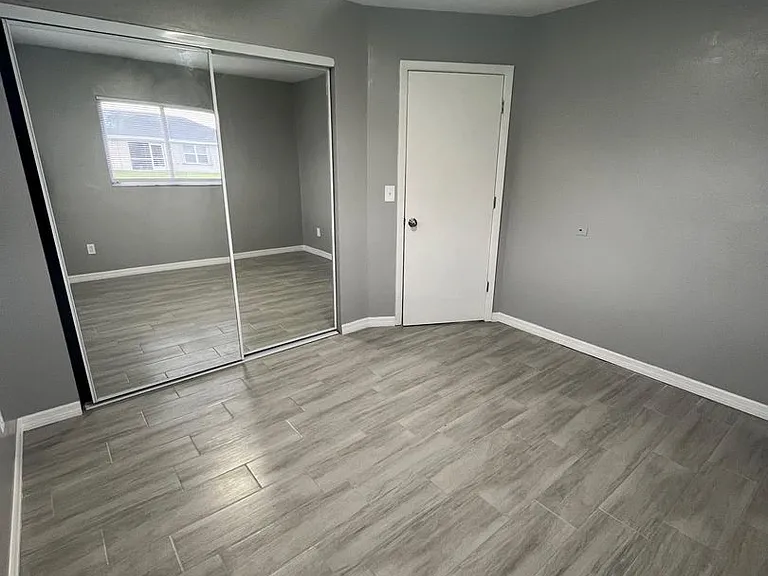 119 Gordon Ave S — Photo 13