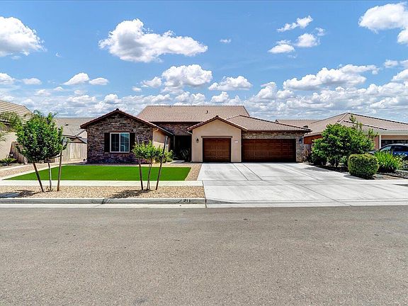 2nd image of 2311 Chianti Way