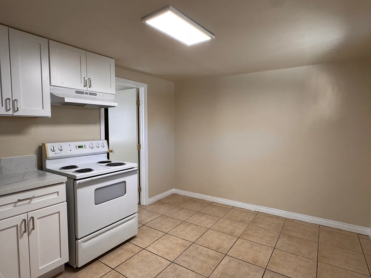 1 bed, $1,895 — Photo 2