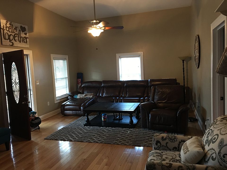 1st image of 120 Clay St