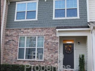 1319 Lakestone Village Ln, Fuquay Varina, NC 27526