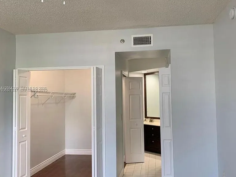 3175 NE 184th St #3302 — Photo 10