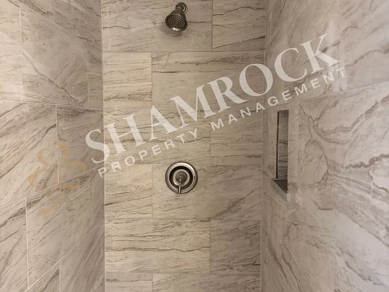 712 N Crooked Creek Rd — Photo 14