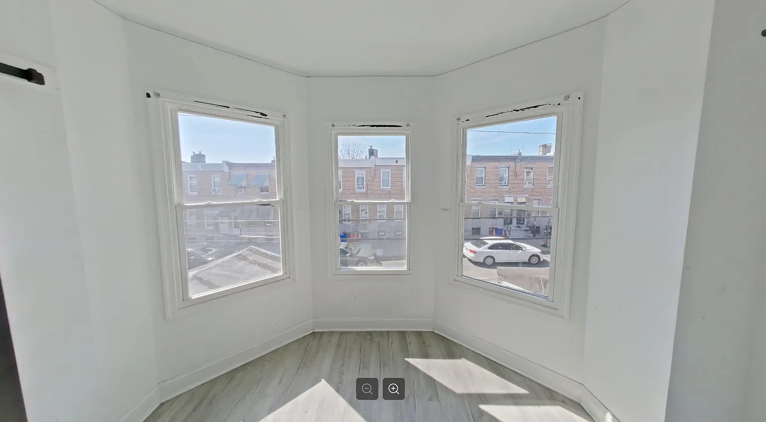 3331 N Howard St — Photo 3