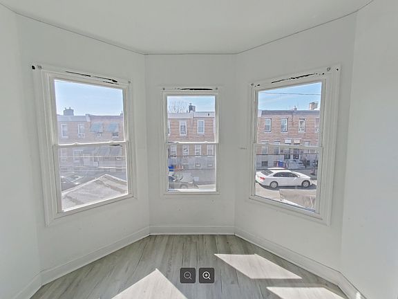 3rd image of 3331 N Howard St #2