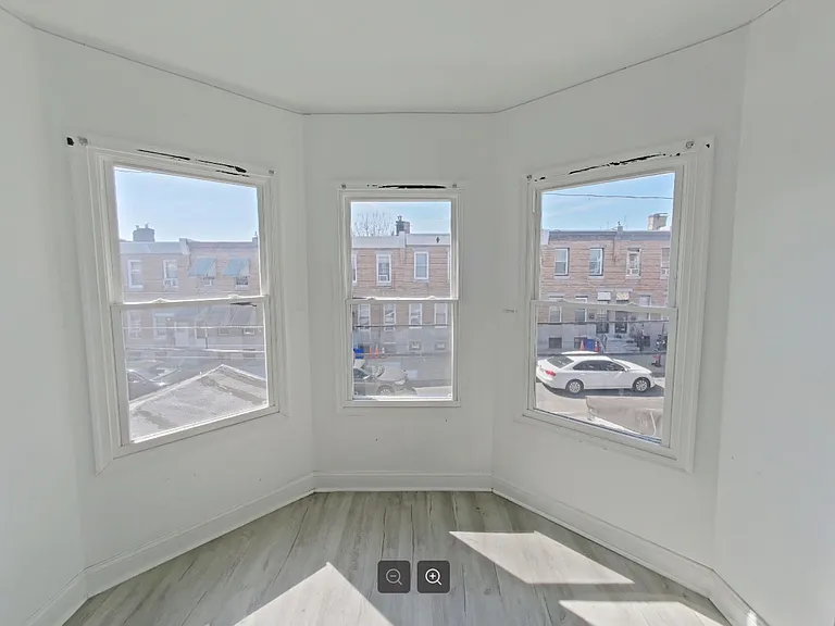 3331 N Howard St — Photo 3