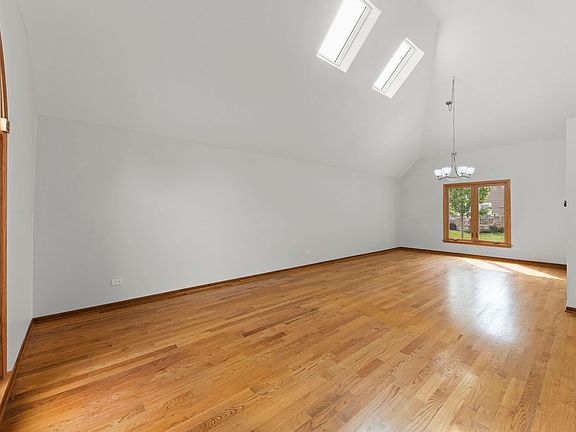5th image of 4532 Arbor View Dr