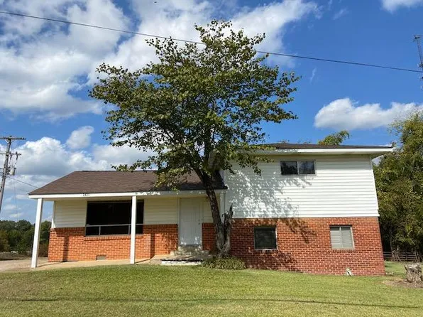 2421 Blackjack Rd, Starkville, MS 39759