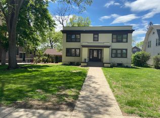 1088 Summit Ave, Saint Paul, MN 55105