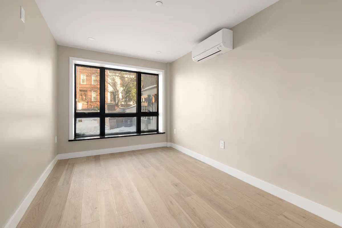 Building Photo - 458 Decatur St #GARDEN