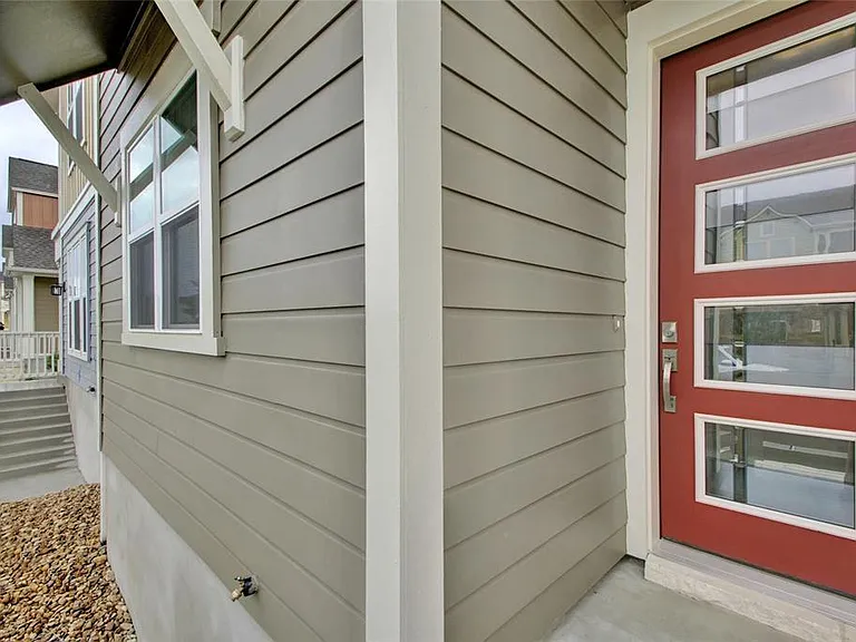 2910 Zach Scott St — Photo 2