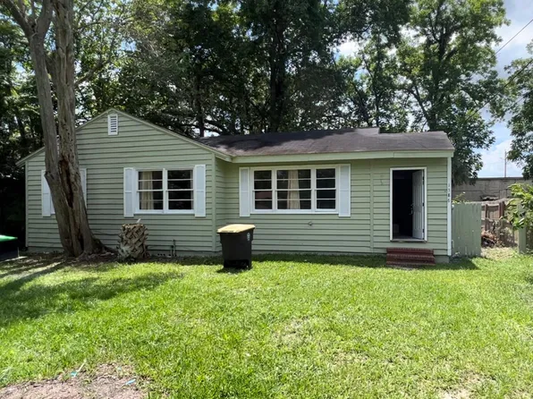 1386 Dakar St, Jacksonville, FL 32205