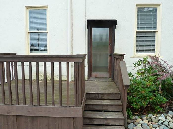 Private Entrance off Deck