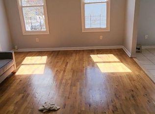 451 S 15th St #2R, Newark, NJ 07103
