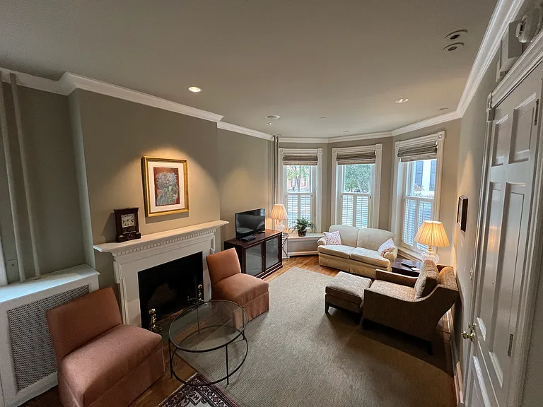 3050 N St NW #2 — Photo 5