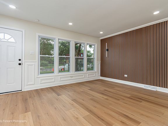 3rd image of 6226 S Elizabeth St