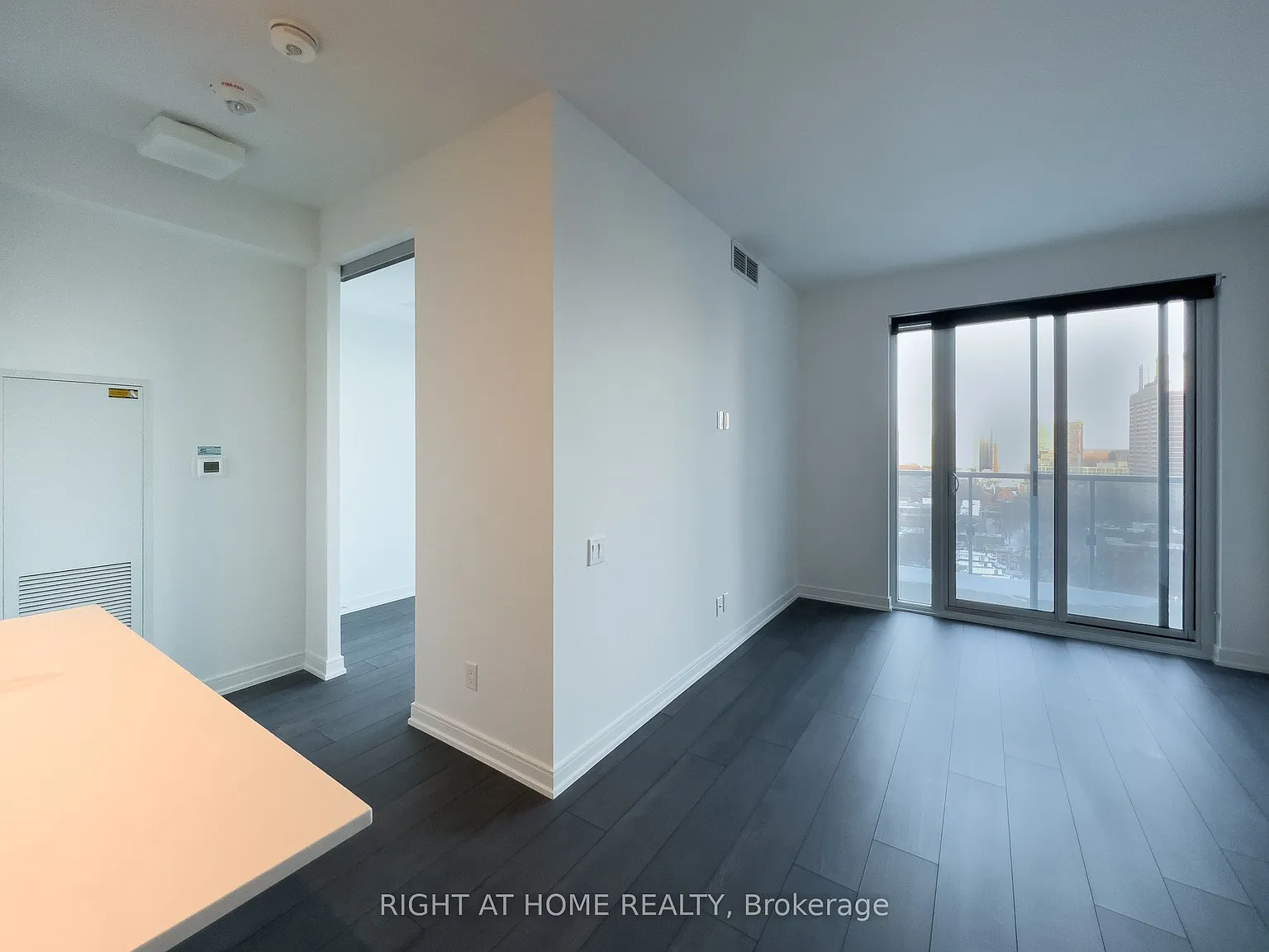 3 Gloucester St — Photo 2
