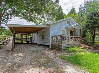 113 Runnels St, Willis, TX 77378