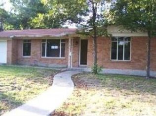 543 Cherry Ridge Dr, San Antonio, TX 78213