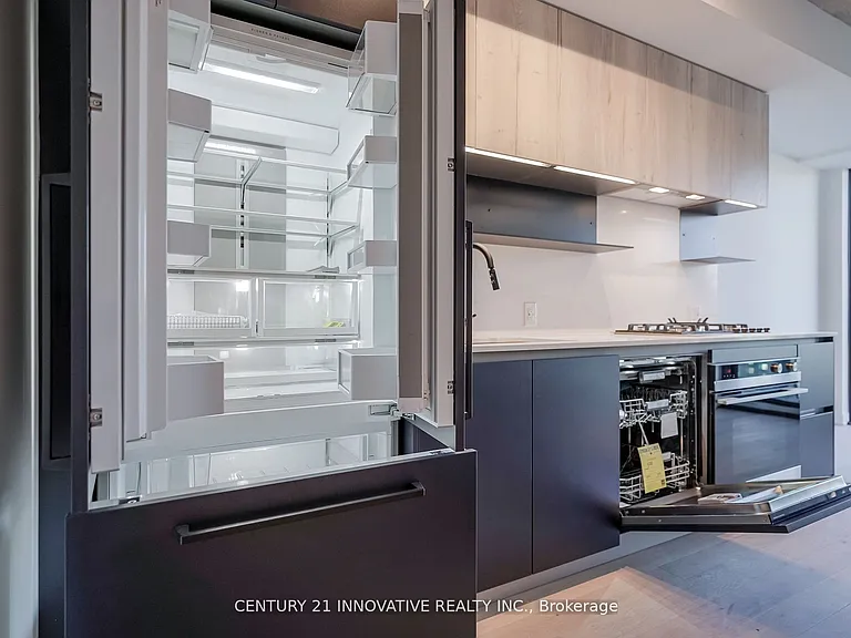 2625 Dundas St W #311 — Photo 10