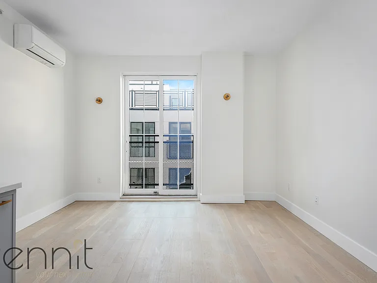 937 Rogers Ave #7C — Photo 2