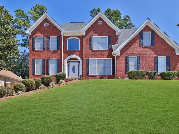 2828 Calumet Farm Ln, Snellville, GA 30039