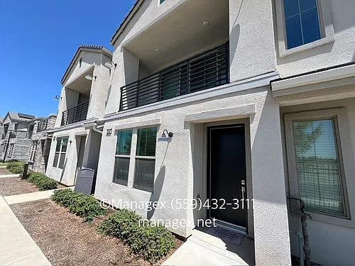 498 W Mahogany Ln Photo 1