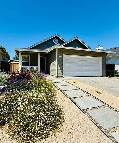 2018 Devonshire Dr Photo 1