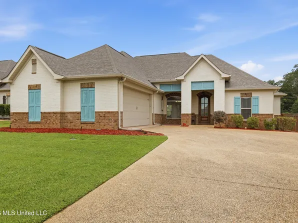 403 W Cowan Creek Cv, Brandon, MS 39047