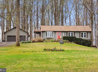 19438 Walnut Hills Rd, Jeffersonton, VA 22724