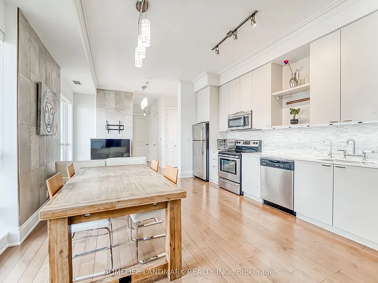 35 Hayden St #2701 — Photo 14
