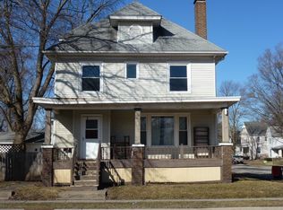 203 S Grant St, Clinton, IL 61727