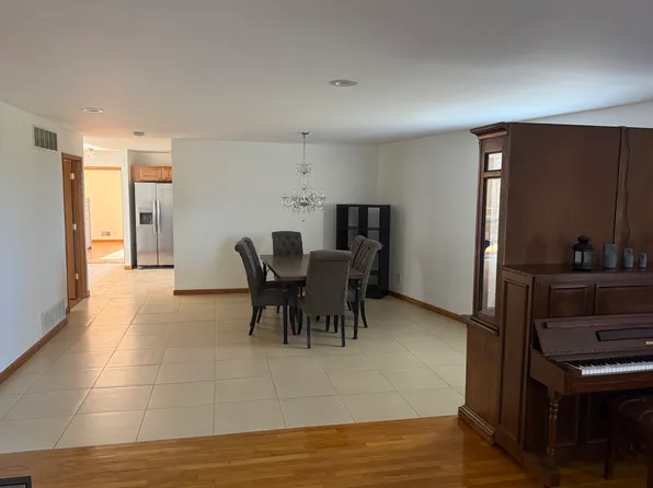 147 Liberty Avenue image 2 of 20