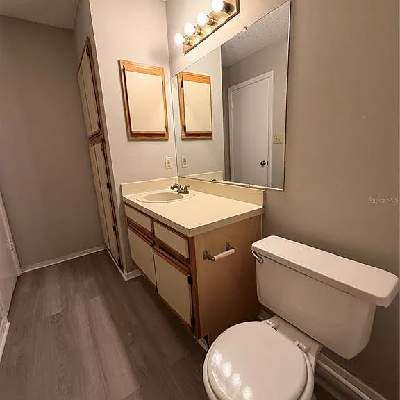 246 Afton Sq #106 — Photo 16