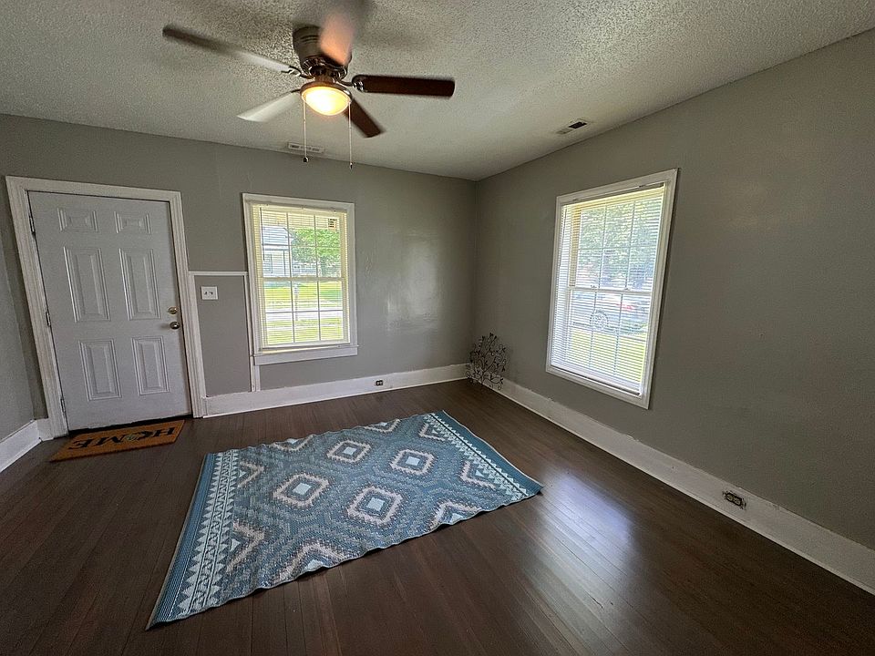 1st image of 216 N King