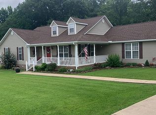 210 Joy Ln, Jackson, TN 38305
