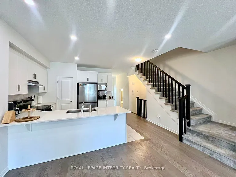 874 Paseana Pl — Photo 10