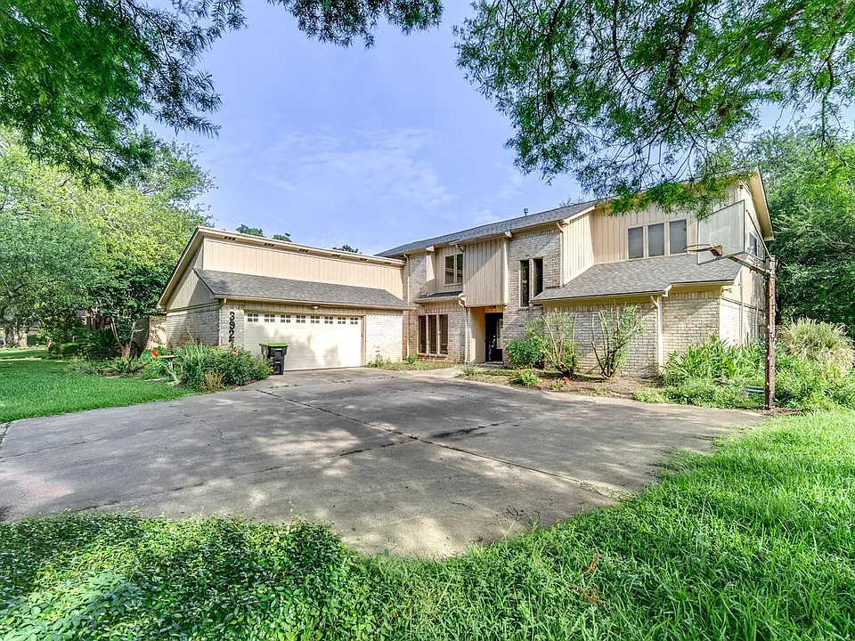 3927 Pleasant Valley Dr