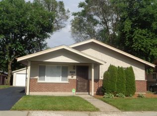 15115 Woodlawn Ave, Dolton, IL