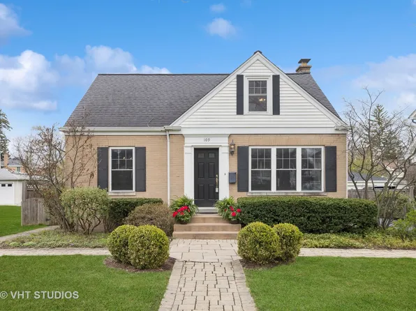 109 Hiawatha Dr, Clarendon Hills, IL 60514