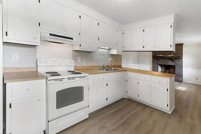 6329 Rustic Rdg — Photo 10