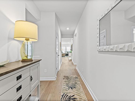 2nd image of 110 Granby Trl