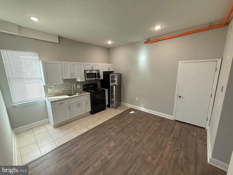 4028 W Girard Ave #2