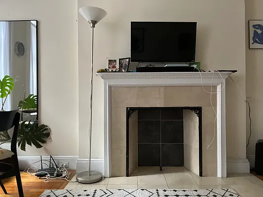 Rented by Apartments by Us | media 12