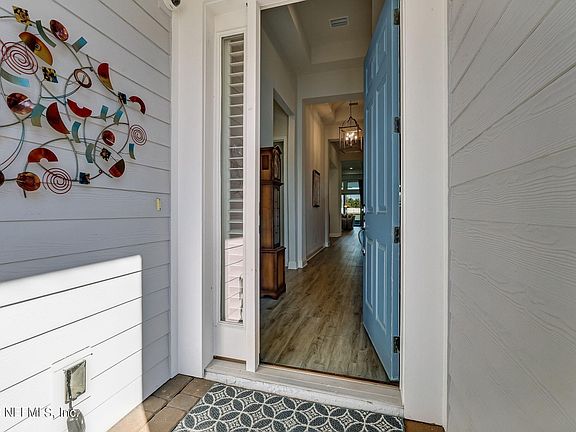 4th image of 11313 BEESON Court