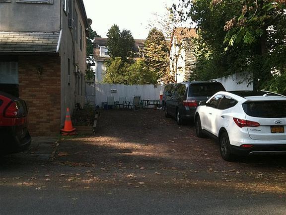 3rd image of 278 Church St