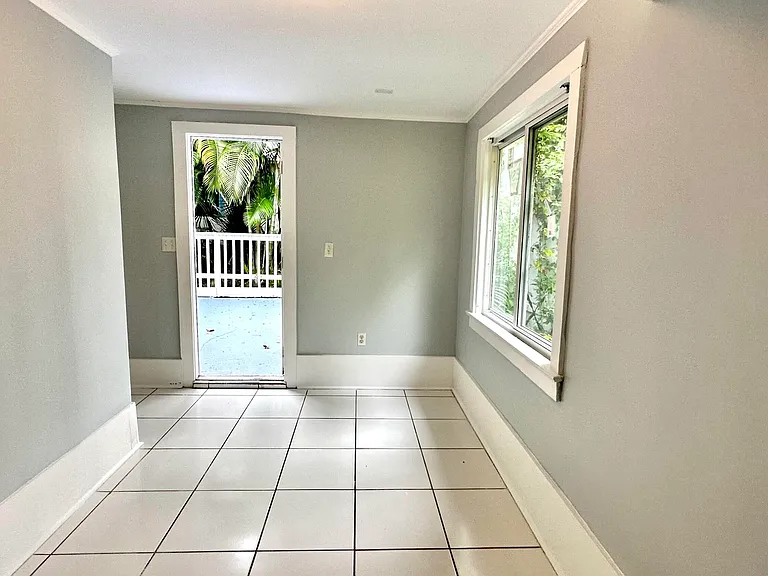 313 S Lakeside Dr #2 — Photo 13