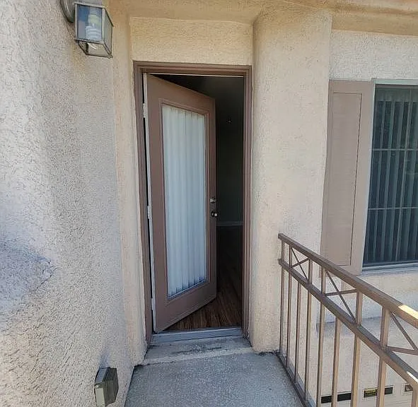 9577 Villa Adastra Ave — Photo 12
