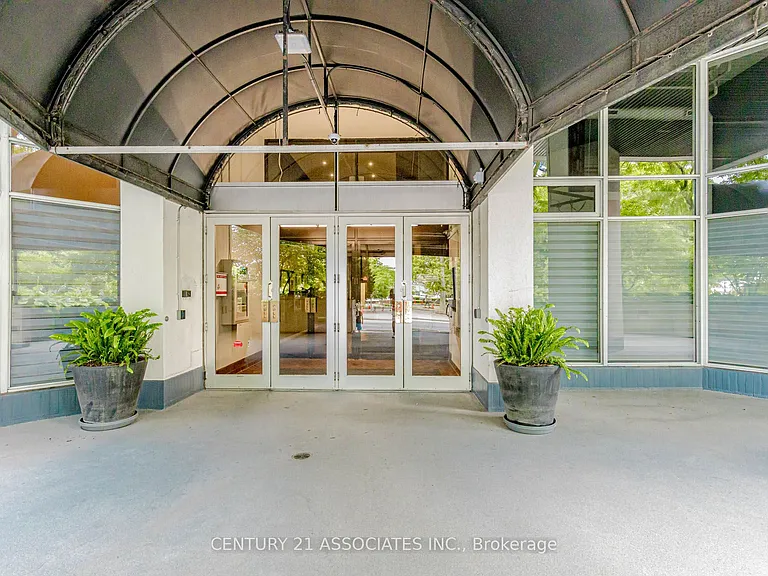 66 Bay St S #107 — Photo 2
