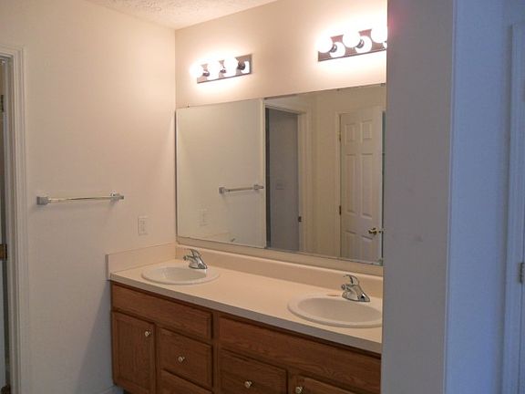 MB DOUBLE VANITY